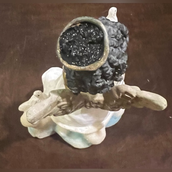 Angel with Dove - Picture 4 of 5